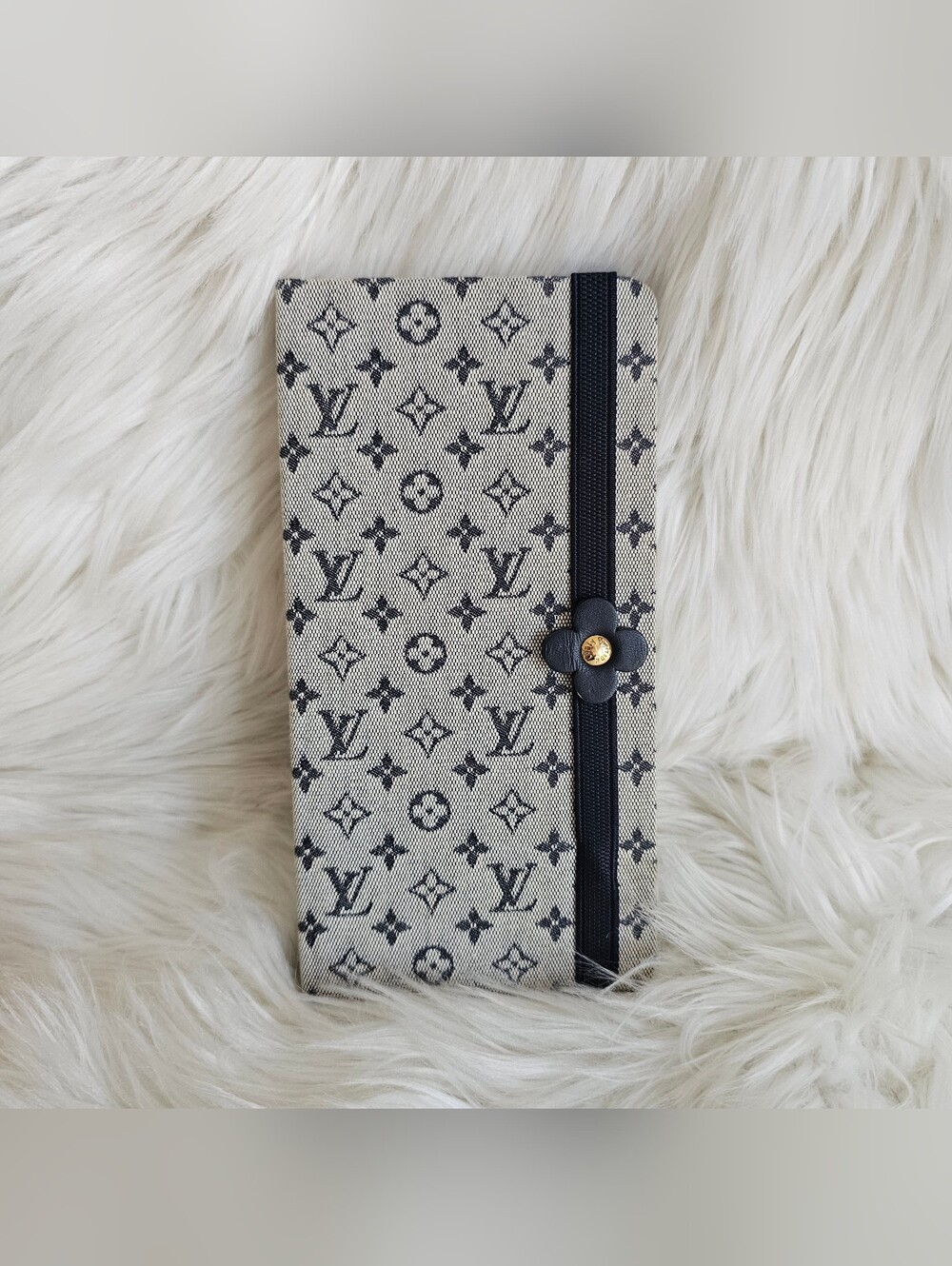 💙 LV Mini Lin Notebook 💙 - Picture 2 of 12